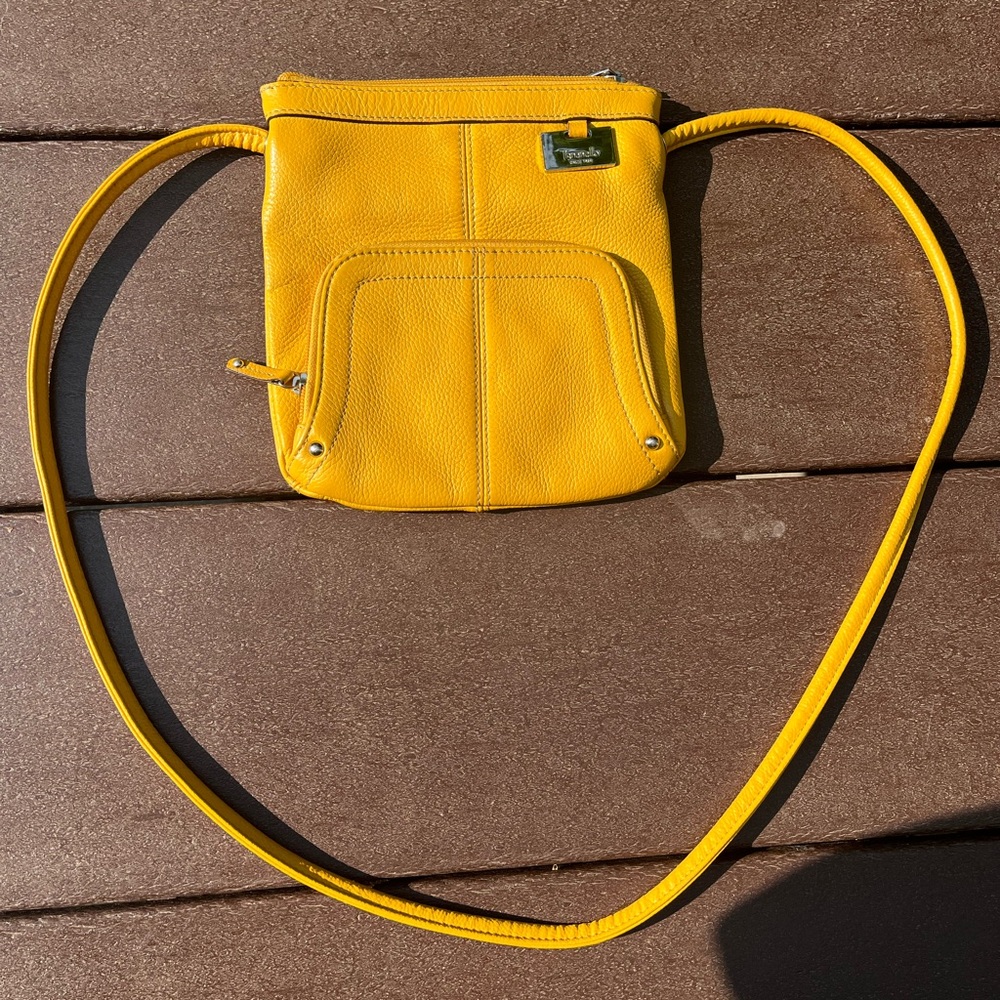 Vintage Tignanello yellow crossbody - near mint condition